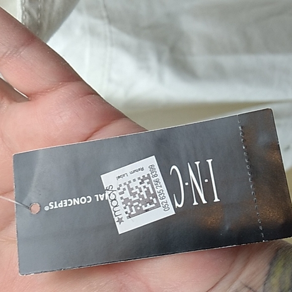 Macy's Women's White Blouse Button Up in Size XL NWT INC International Concepts - Picture 4 of 7